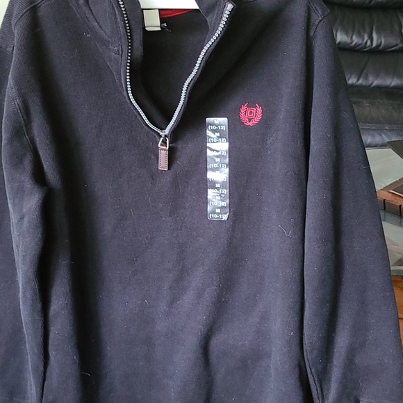 Sweater - Picture 1 of 2